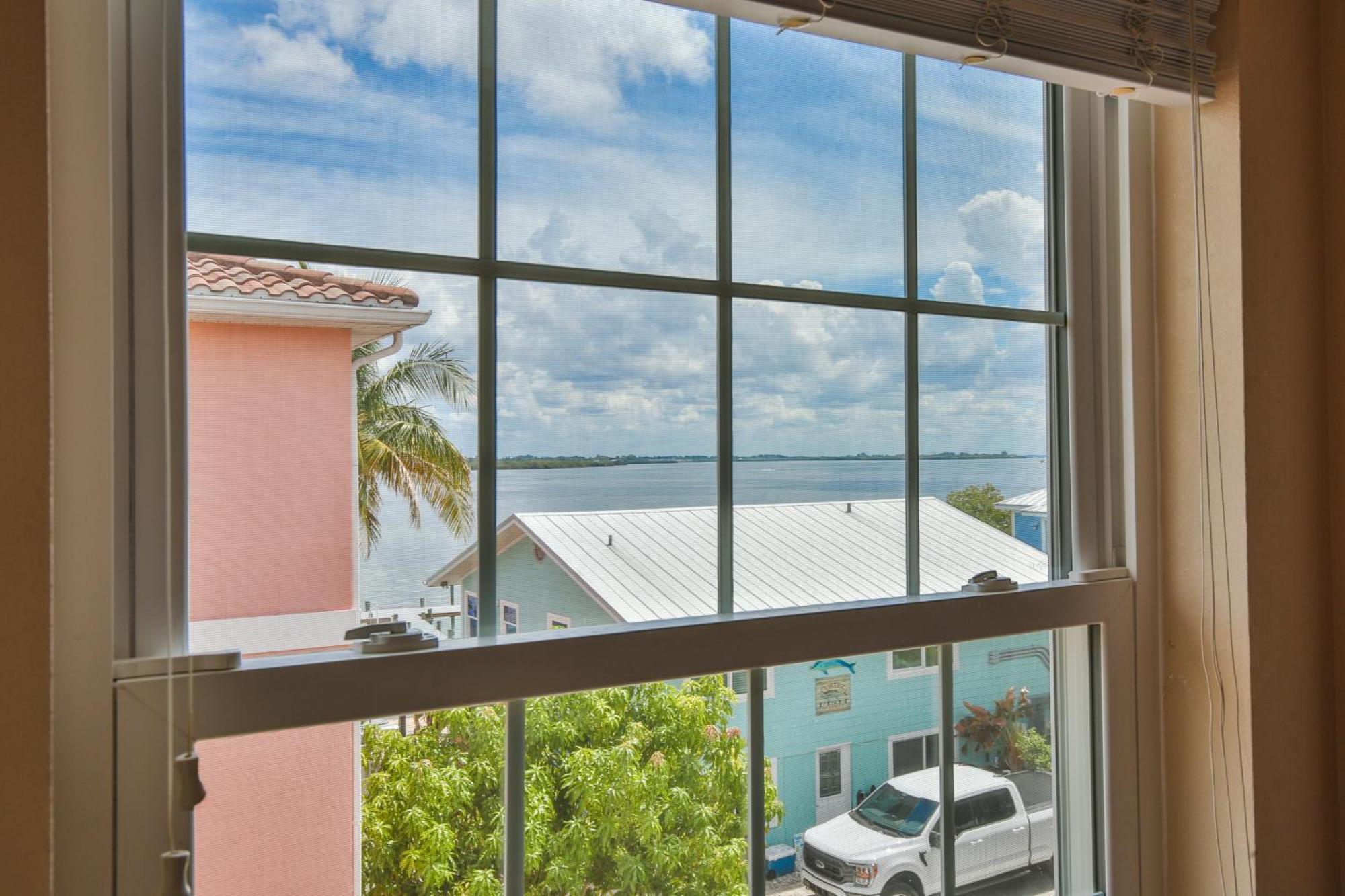 Hibiscus Hideaway B - Top Floor Unit Bradenton Beach Bagian luar foto