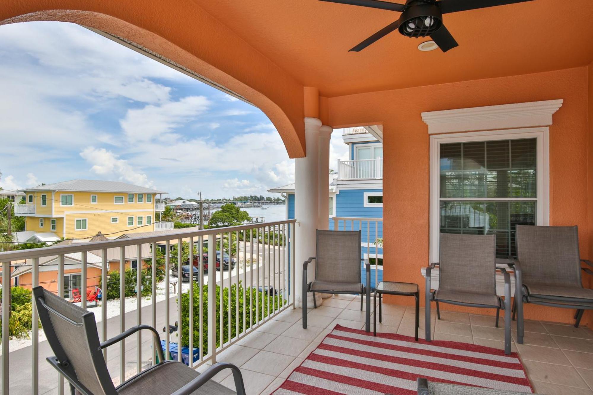Hibiscus Hideaway B - Top Floor Unit Bradenton Beach Bagian luar foto