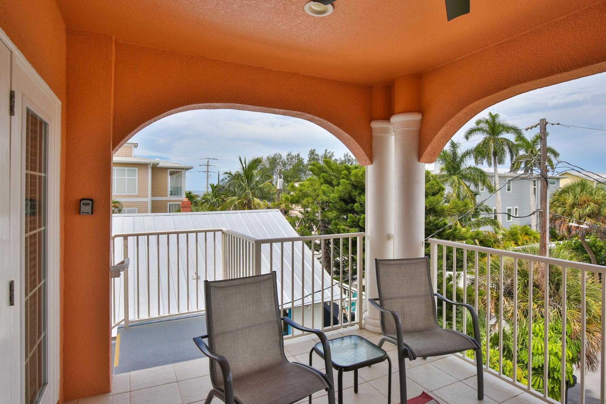 Hibiscus Hideaway B - Top Floor Unit Bradenton Beach Bagian luar foto